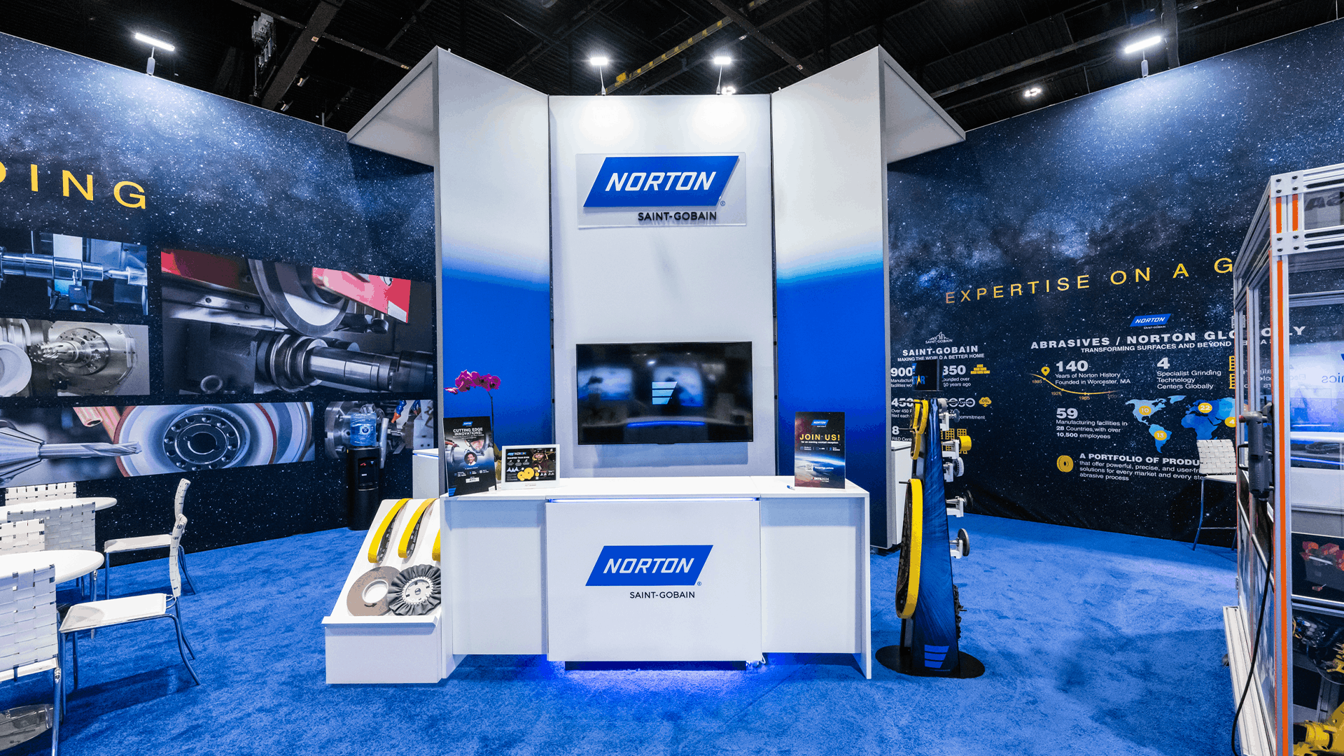 Norton Saint-Gobain exhibit event