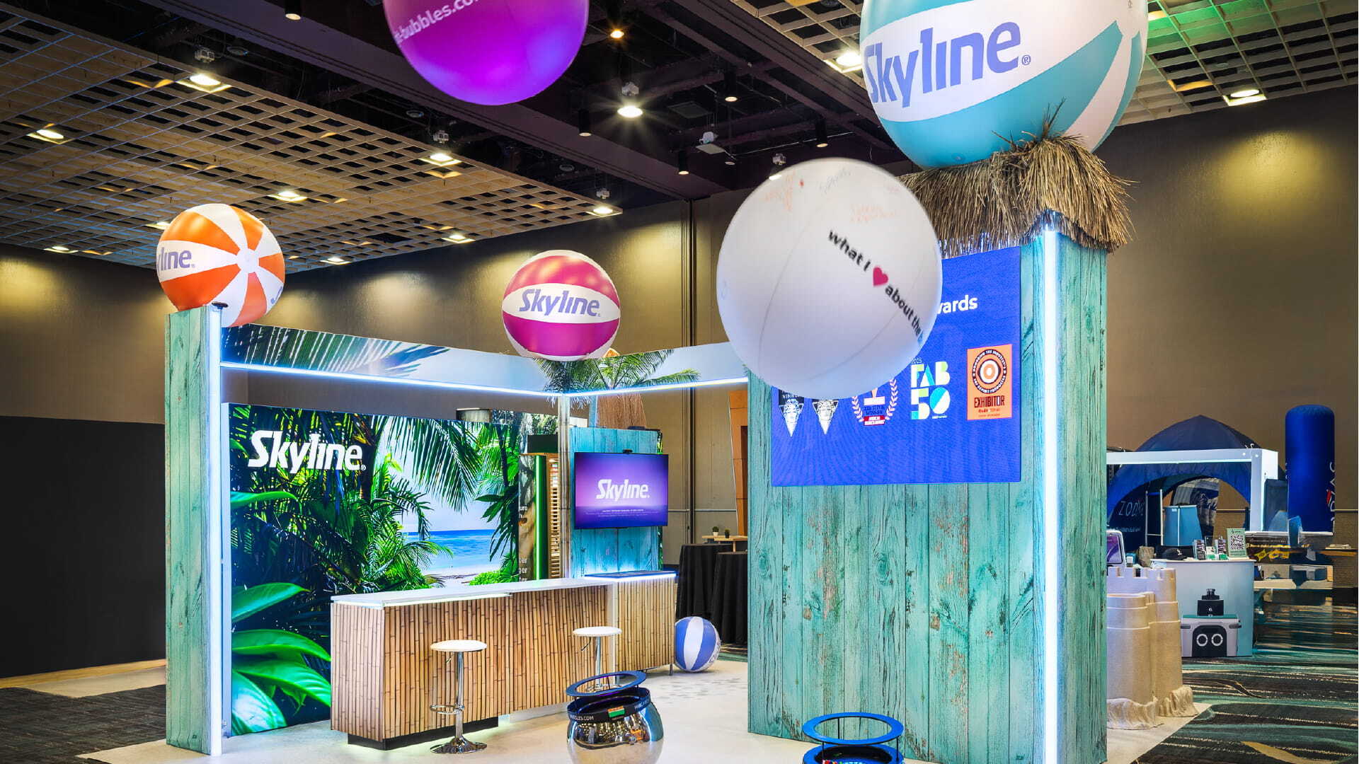 Scaling Tradeshow Exhibits: Efficiency in Inline to Island Transitions