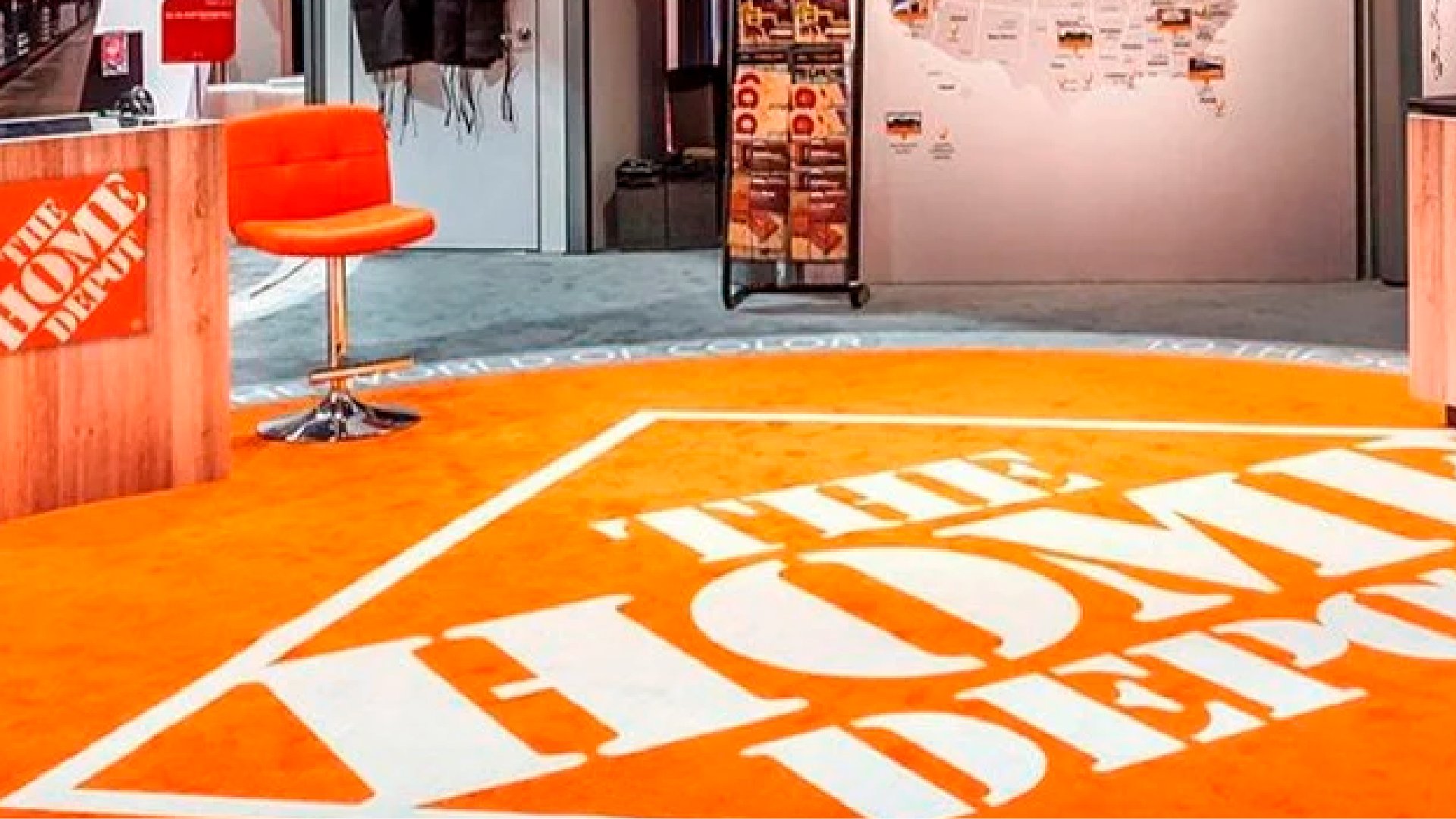  Trade Show Flooring Insights: Elevating Booth Design with the “Fifth Wall” 